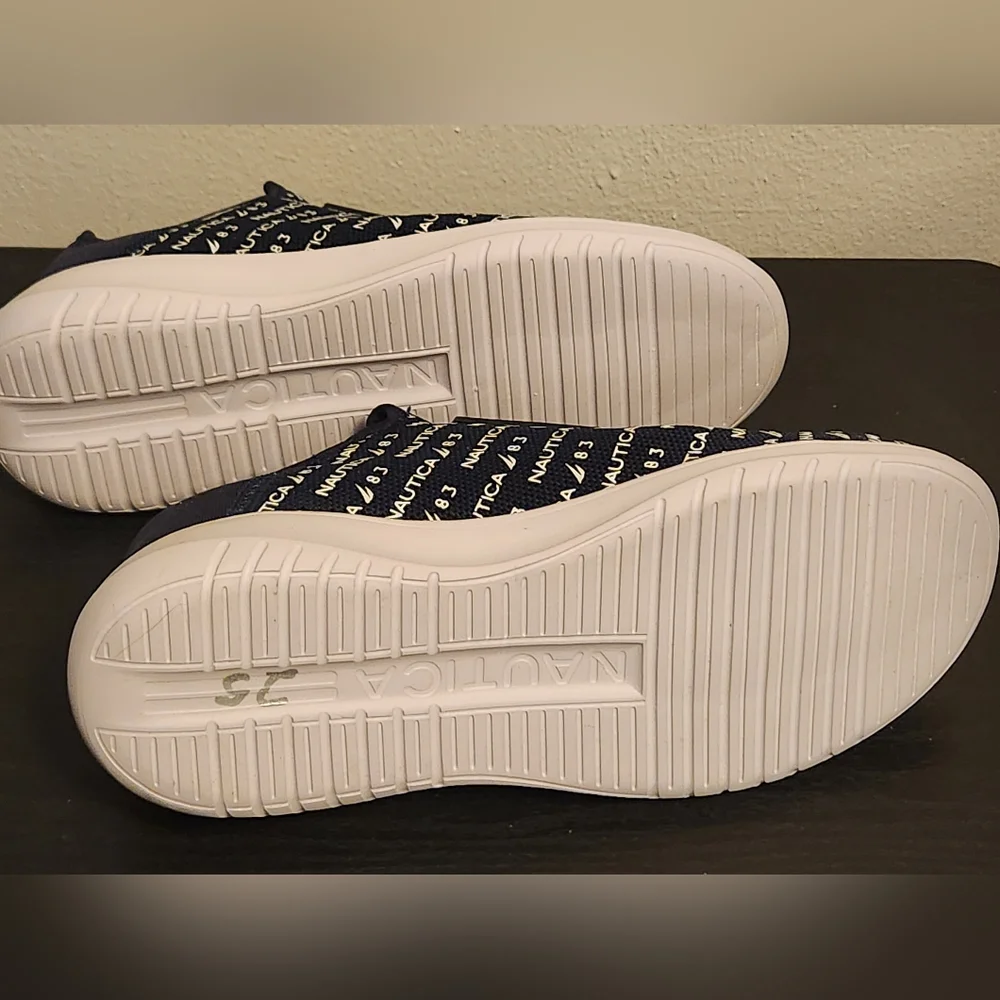 Nautica Women's Sneakers Size 8 - Picture 10 of 10